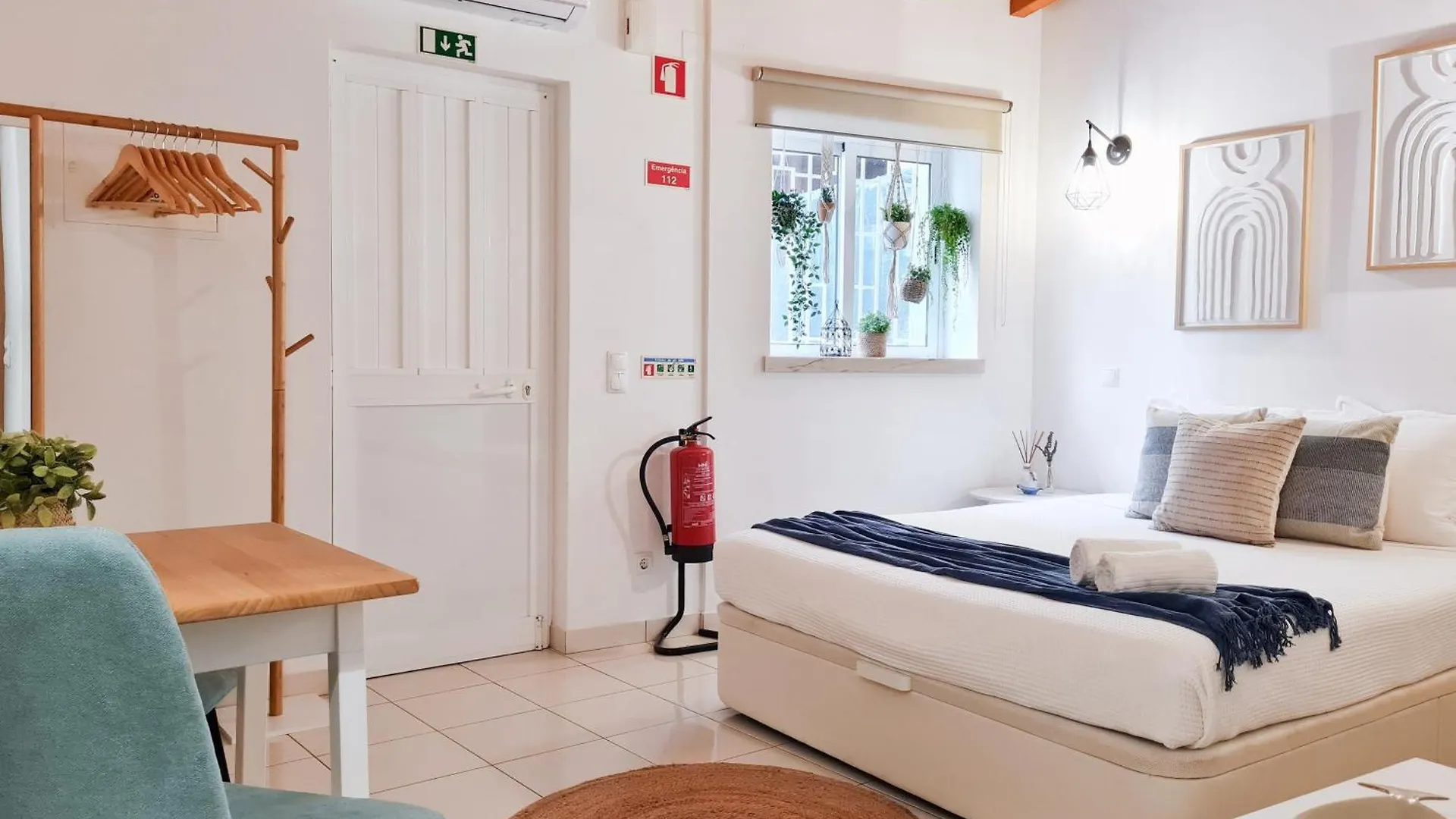 Minha Casa Sua Casa - Cozy Little House, Ac & Wifi Villa Ferragudo  Holiday home Ferragudo (Faro)